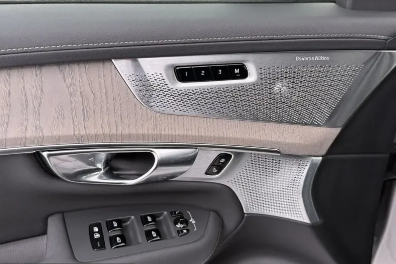 Volvo XC90 din 2025 cu 17.104 km - oferta VOL240919 - foto 13