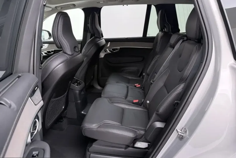 Volvo XC90 din 2025 cu 17.104 km - oferta VOL240919 - foto 15
