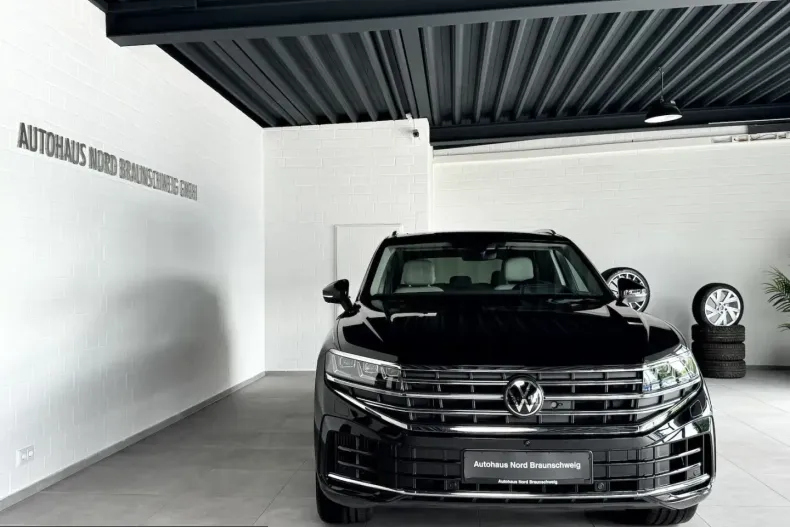 Volkswagen Touareg din 2024 cu 26.000 km - oferta VOL240922 - foto 3