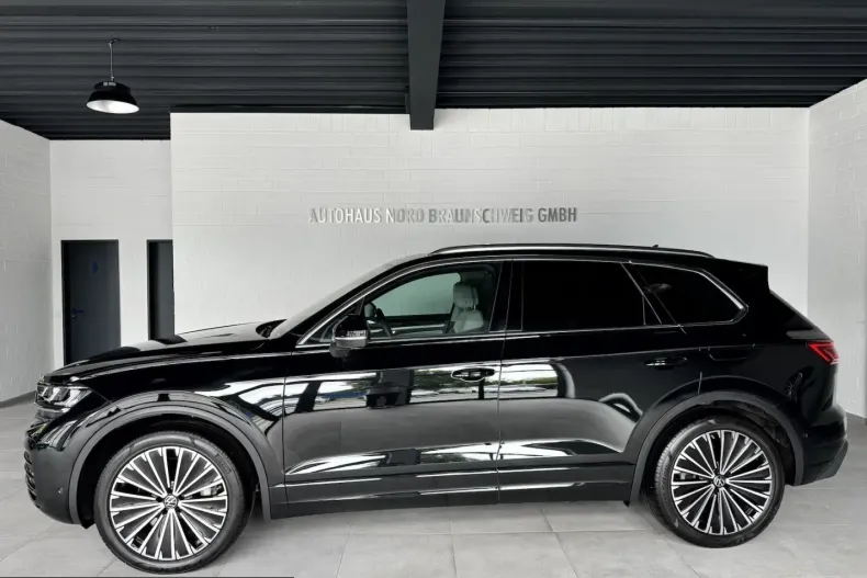 Volkswagen Touareg din 2024 cu 26.000 km - oferta VOL240922 - foto 4