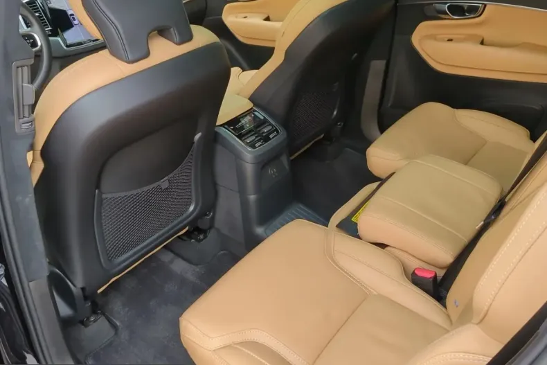 Volvo XC90 din 2023 cu 37.900 km - oferta VOL240923 - foto 30