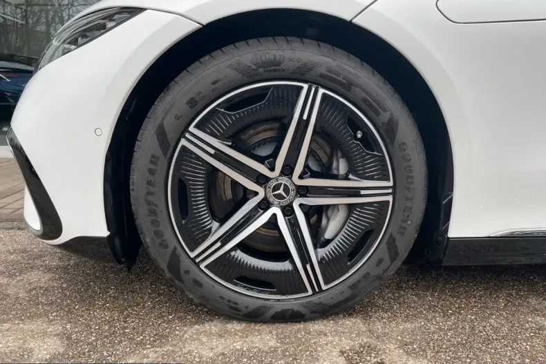 Mercedes-Benz EQS (Clasa S) din 2023 cu 27.563 km - oferta MER240933 - foto 6