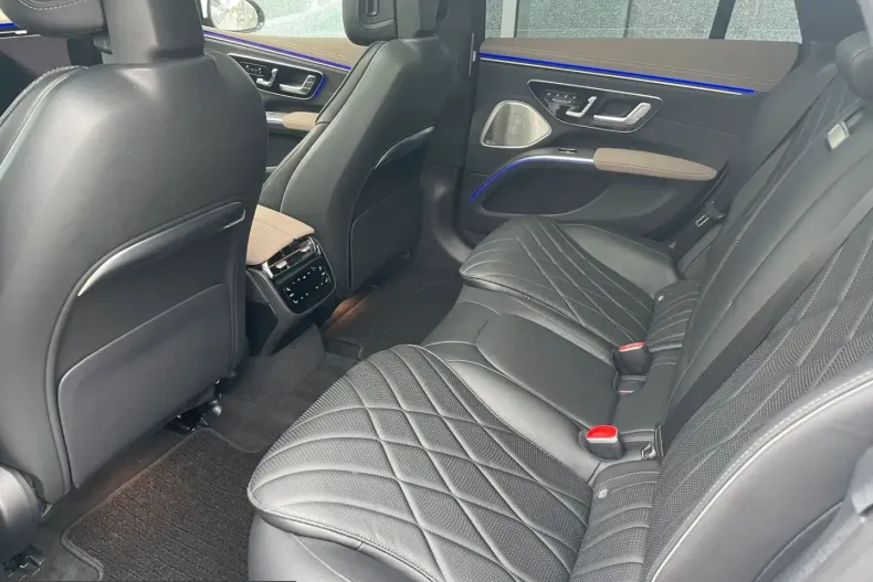 Mercedes-Benz EQS (Clasa S) din 2023 cu 27.563 km - oferta MER240933 - foto 23