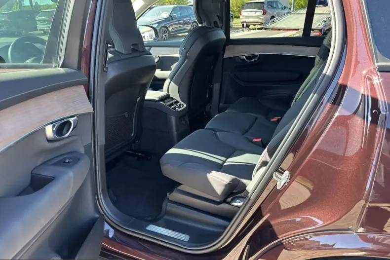 Volvo XC90 din 2025 cu 20.901 km - oferta VOL240939 - foto 15