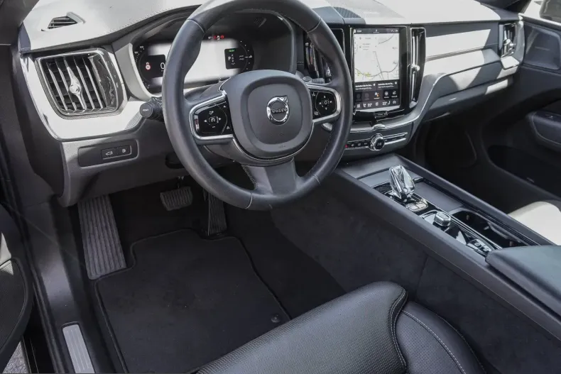 Volvo XC60 din 2024 cu 21.157 km - oferta VOL240943 - foto 6