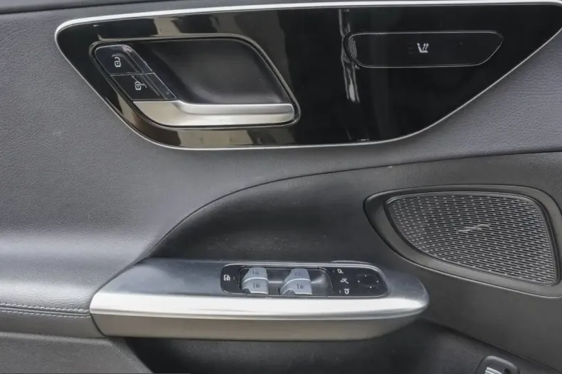 Mercedes-Benz C 180 (Clasa C) din 2022 cu 40.140 km - oferta MER240944 - foto 15