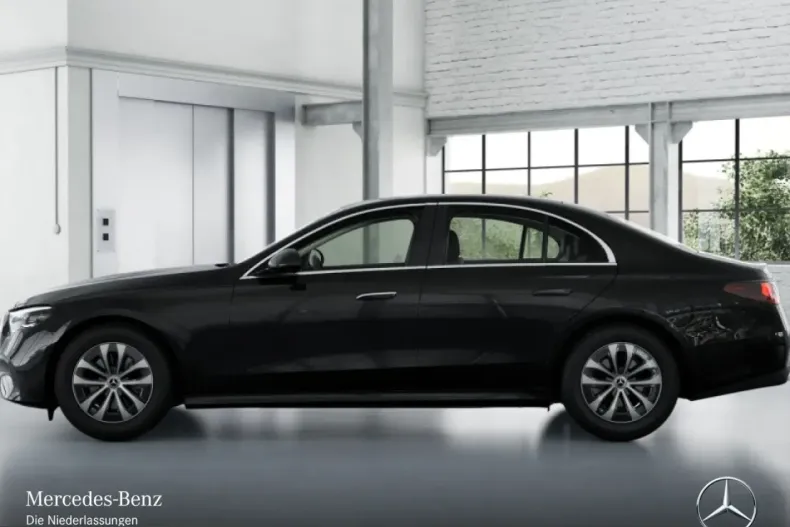 Mercedes-Benz E 220 (Clasa E) din 2025 cu 10.866 km - oferta MER240945 - foto 7