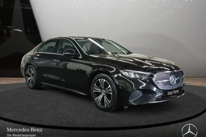 Mercedes-Benz E 220 (Clasa E) din 2025 cu 27.294 km - oferta MER240946 - foto 3