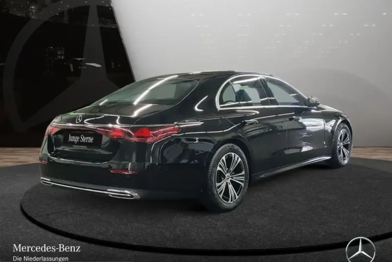 Mercedes-Benz E 220 (Clasa E) din 2025 cu 27.294 km - oferta MER240946 - foto 4