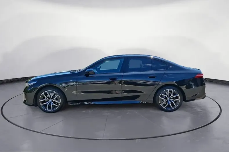 BMW 520 (Seria 5) din 2025 cu 24.177 km - oferta BMW240950 - foto 2