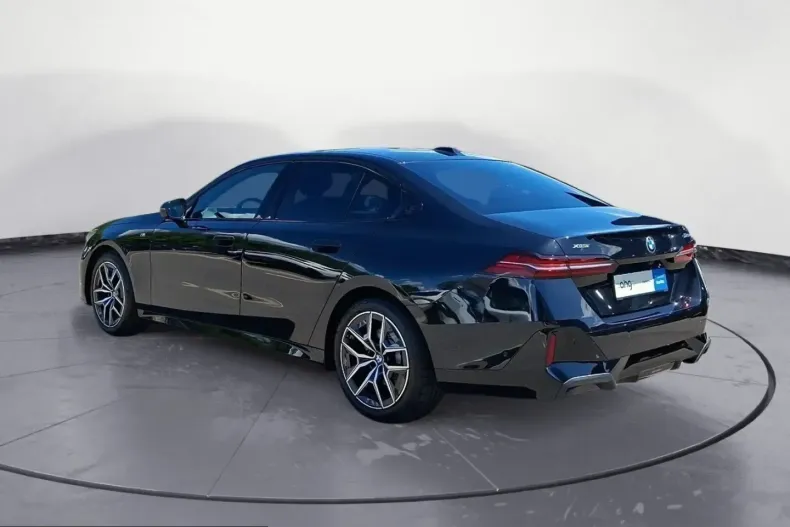 BMW 520 (Seria 5) din 2025 cu 24.177 km - oferta BMW240950 - foto 3