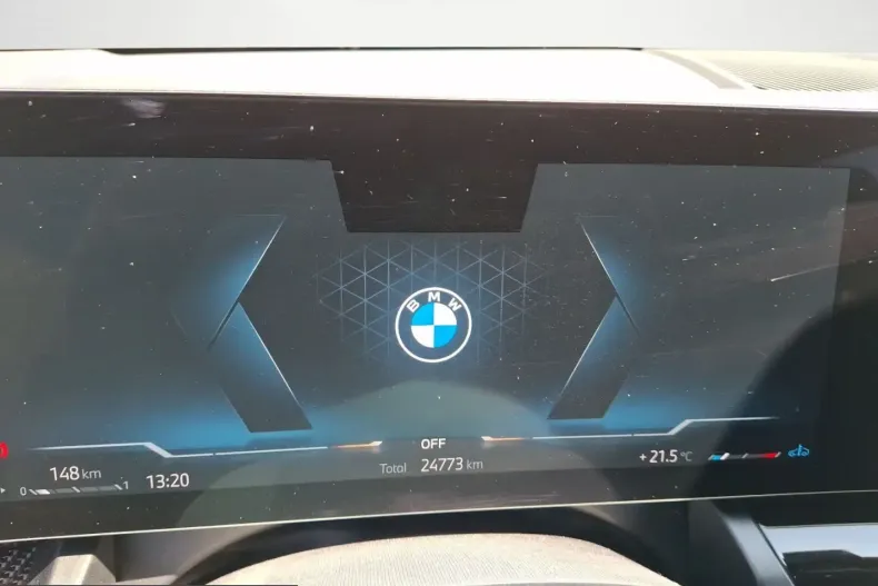 BMW 520 (Seria 5) din 2025 cu 24.177 km - oferta BMW240950 - foto 9