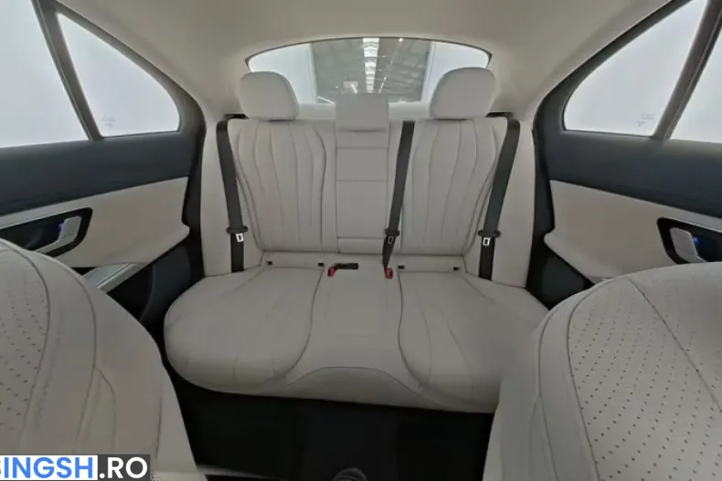 Mercedes-Benz E 300 (Clasa E) din 2025 cu 7.466 km - oferta MER240951 - foto 9