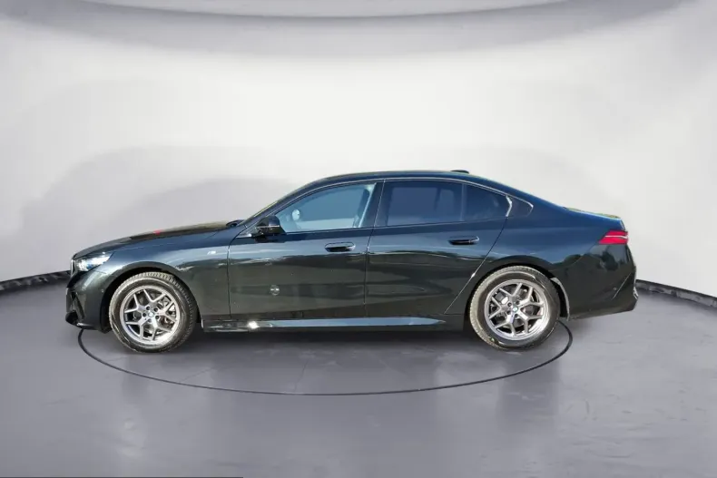 BMW 520 (Seria 5) din 2025 cu 22.887 km - oferta BMW240952 - foto 2