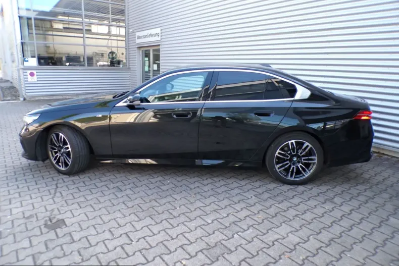 BMW 520 (Seria 5) din 2024 cu 32.255 km - oferta BMW240957 - foto 4