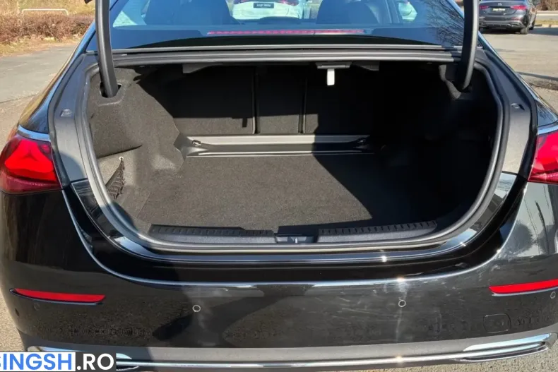 Mercedes-Benz E 200 (Clasa E) din 2024 cu 9.264 km - oferta MER240959 - foto 22
