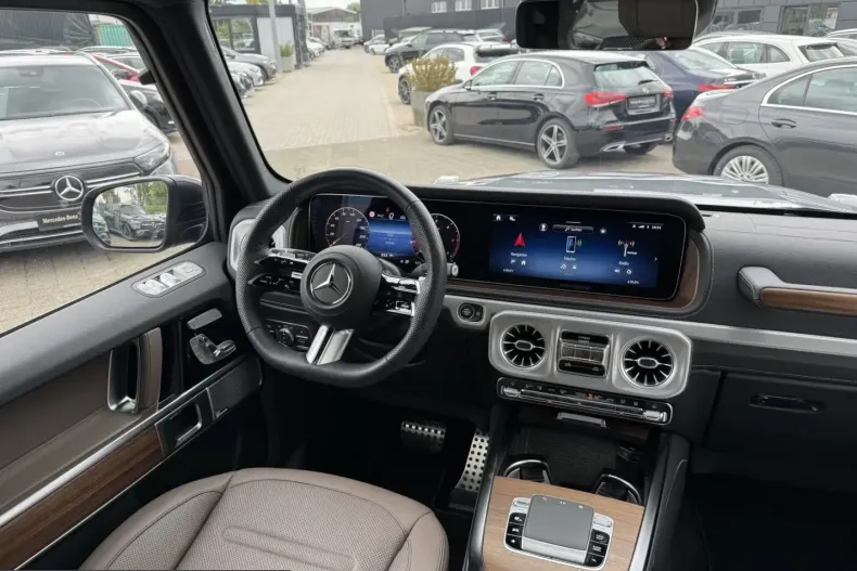 Mercedes-Benz G 450 (Clasa G) din 2025 cu 23.458 km - oferta MER240962 - foto 12