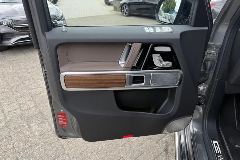 Mercedes-Benz G 450 (Clasa G) din 2025 cu 23.458 km - oferta MER240962 - foto 15