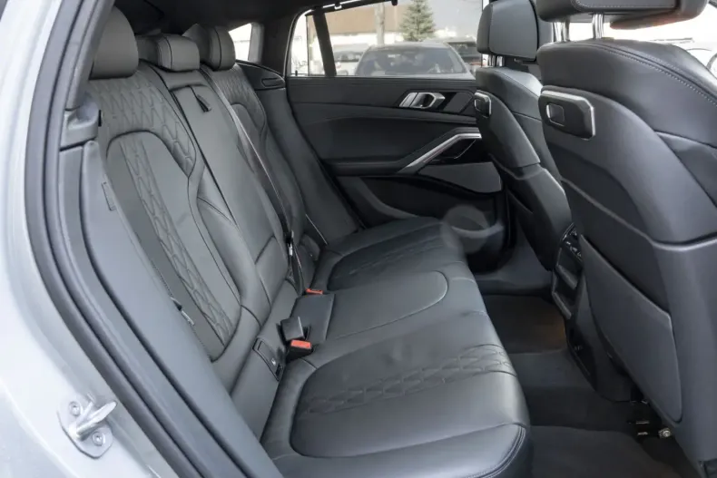 BMW X6 (Seria X) din 2025 cu 5.985 km - oferta BMW240984 - foto 4