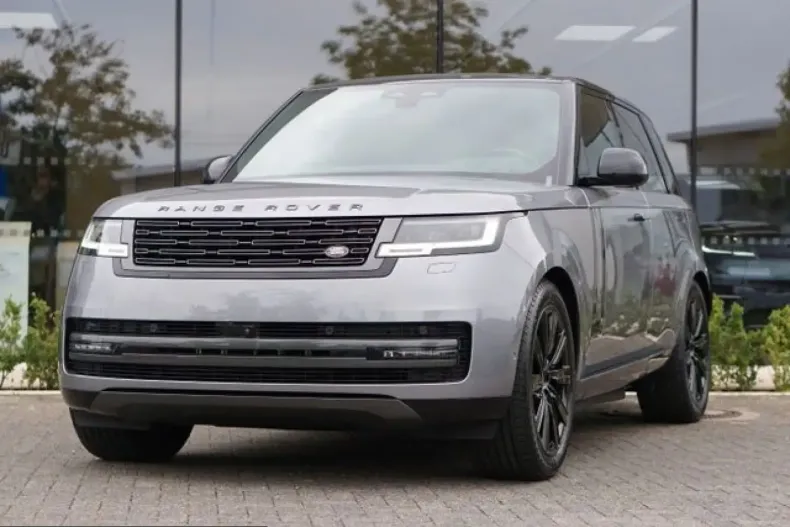Land Rover Range Rover din 2025 cu 16.200 km - oferta LAN240986 - foto 1