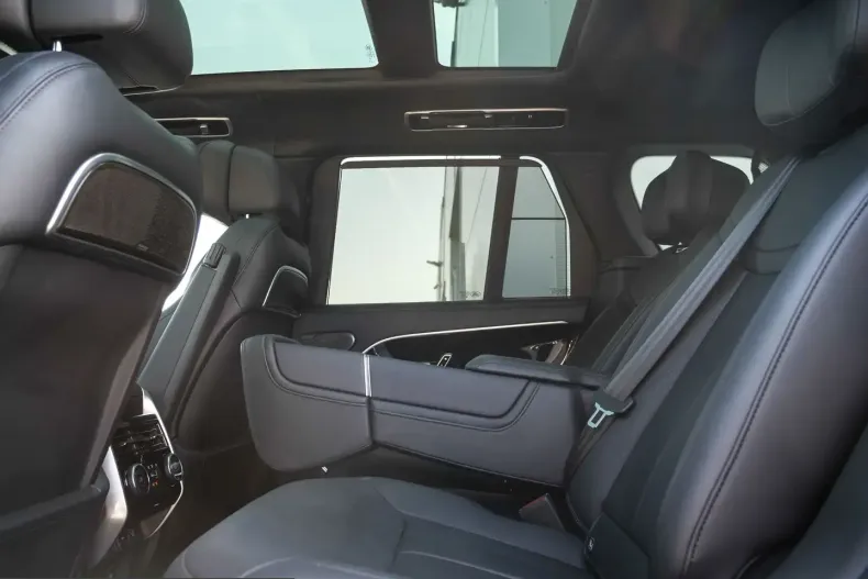 Land Rover Range Rover din 2025 cu 37.547 km - oferta LAN240987 - foto 5