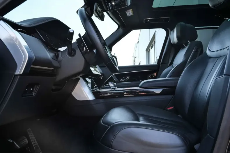 Land Rover Range Rover din 2025 cu 37.547 km - oferta LAN240987 - foto 11