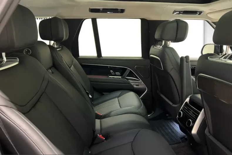 Land Rover Range Rover din 2025 cu 7.100 km - oferta LAN240988 - foto 8