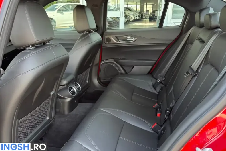 Alfa Romeo Giulia din 2023 cu 9.086 km - oferta ALF240991 - foto 17
