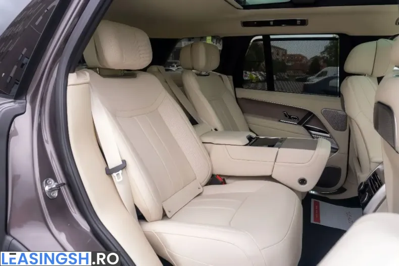 Land Rover Range Rover din 2025 cu 3.743 km - oferta LAN240992 - foto 30