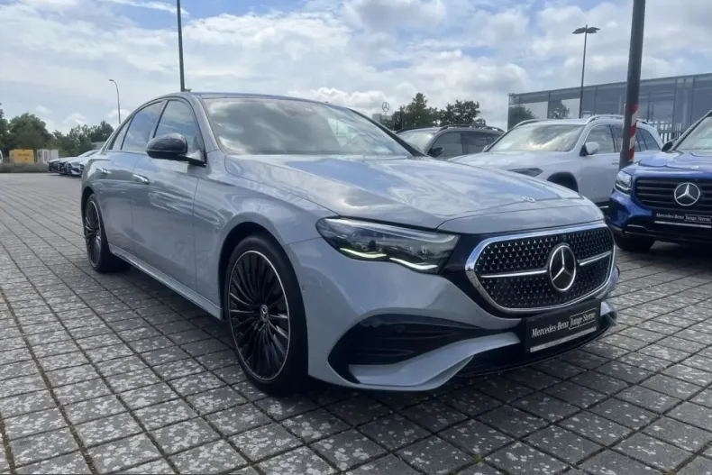 Mercedes-Benz E 400 (Clasa E) din 2023 cu 68.130 km - oferta MER240996 - foto 4