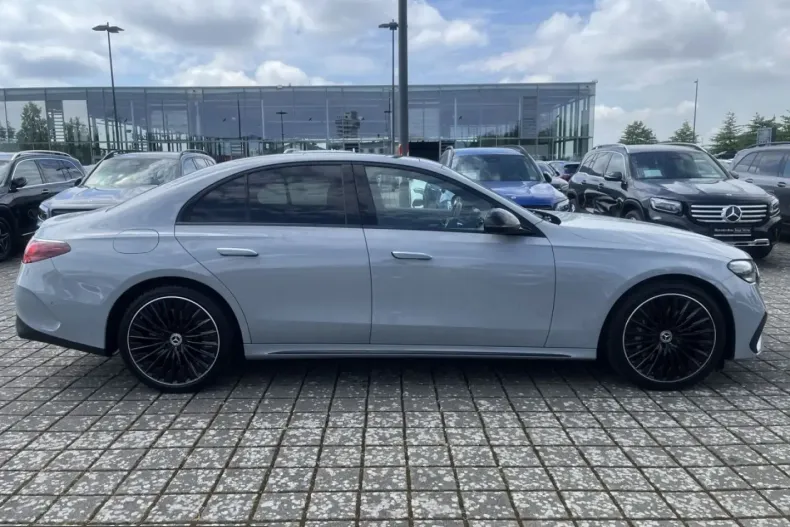 Mercedes-Benz E 400 (Clasa E) din 2023 cu 68.130 km - oferta MER240996 - foto 5