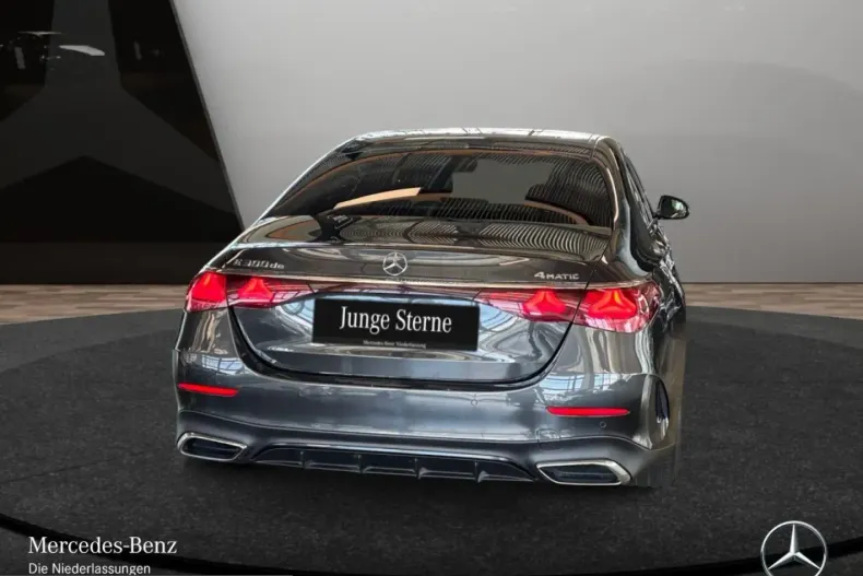 Mercedes-Benz E 300 (Clasa E) din 2025 cu 73.494 km - oferta MER240998 - foto 9