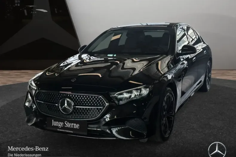 Mercedes-Benz E 300 (Clasa E) din 2025 cu 6.368 km - oferta MER240999 - foto 2