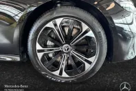 Mercedes-Benz E 300 (Clasa E) din 2025 cu 6.368 km - oferta MER240999 - foto 6