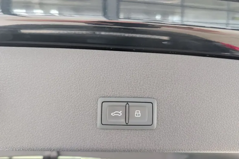 Audi e-tron din 2023 cu 56.074 km - oferta AUD241000 - foto 29