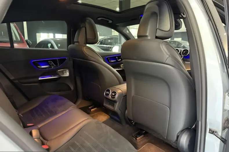 Mercedes-Benz GLC 300 (Clasa GLC) din 2024 cu 15.000 km - oferta MER241004 - foto 9