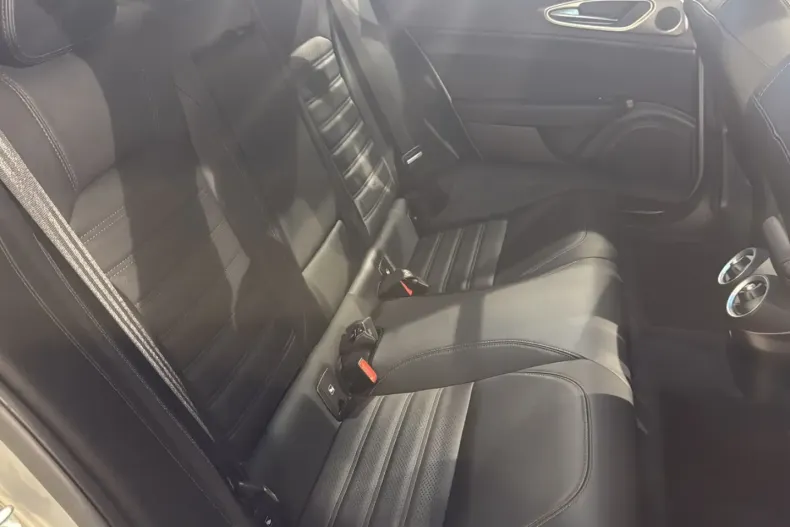 Alfa Romeo Giulia din 2024 cu 42.200 km - oferta ALF241006 - foto 11