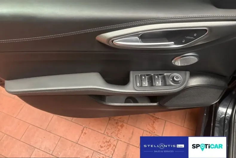 Alfa Romeo Giulia din 2023 cu 57.251 km - oferta ALF241009 - foto 12