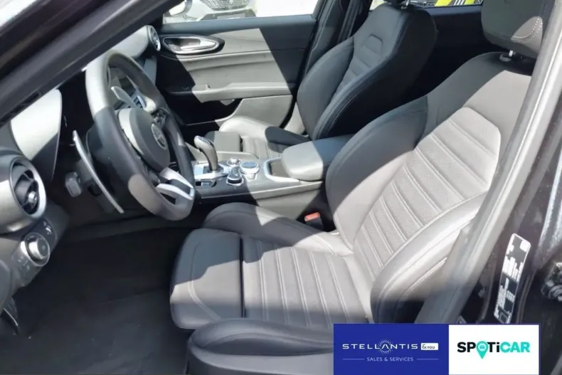 Alfa Romeo Giulia din 2023 cu 34.751 km - oferta ALF241010 - foto 9