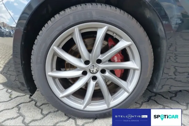 Alfa Romeo Giulia din 2023 cu 34.751 km - oferta ALF241010 - foto 11