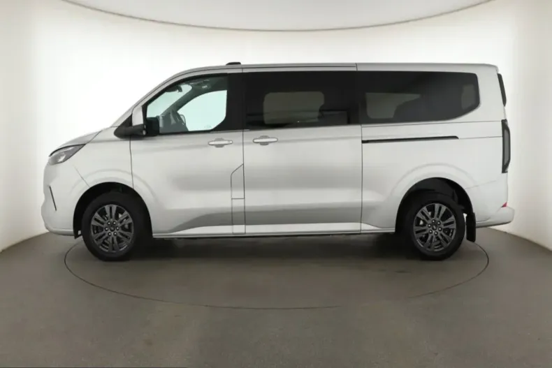 Ford Tourneo Custom din 2024 cu 28.648 km - oferta FOR241025 - foto 3