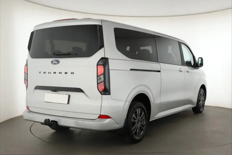 Ford Tourneo Custom din 2024 cu 28.648 km - oferta FOR241025 - foto 5