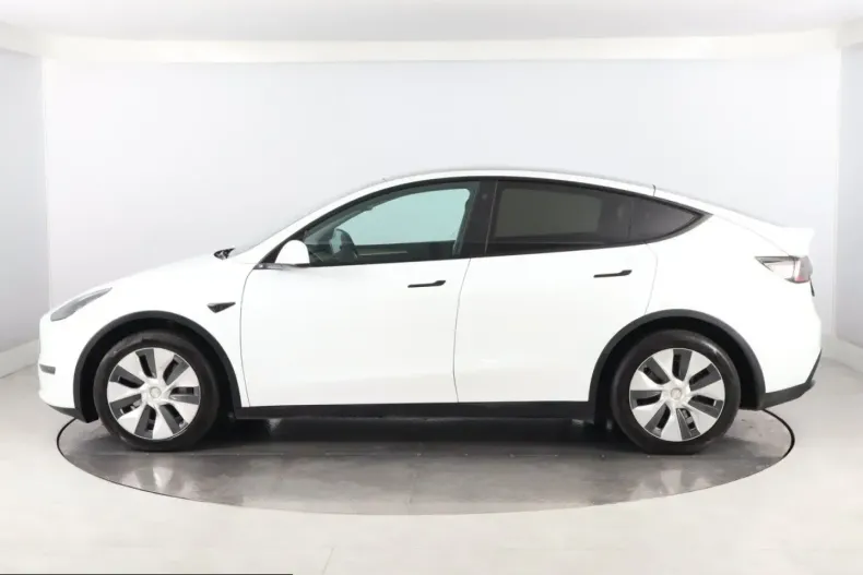 Tesla Model Y din 2022 cu 72.617 km - oferta TES241047 - foto 3