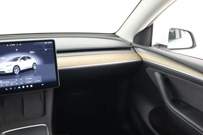Tesla Model Y din 2022 cu 72.617 km - oferta TES241047 - foto 8