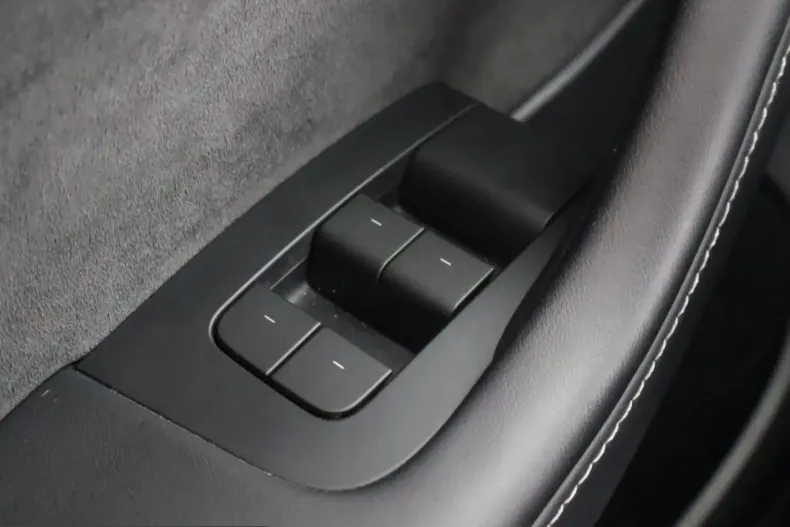 Tesla Model Y din 2022 cu 72.617 km - oferta TES241047 - foto 15