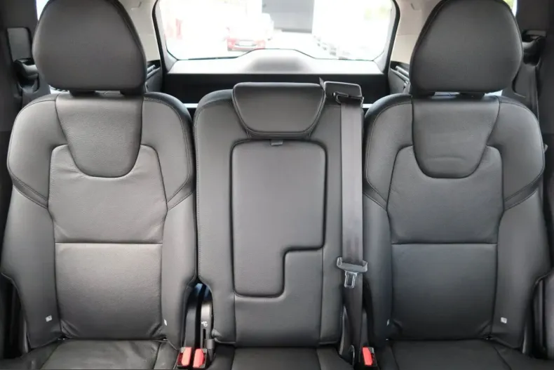 Volvo XC90 din 2022 cu 52.769 km - oferta VOL241049 - foto 10