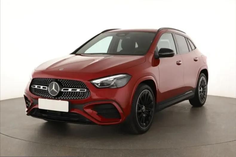 Mercedes-Benz GLA 200 (Clasa GLA) din 2024 cu 10.870 km - oferta MER241051 - foto 2