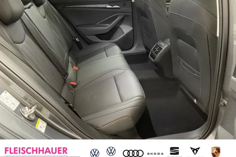 Skoda Superb din 2025 cu 9.990 km - oferta SKO241057 - foto 9