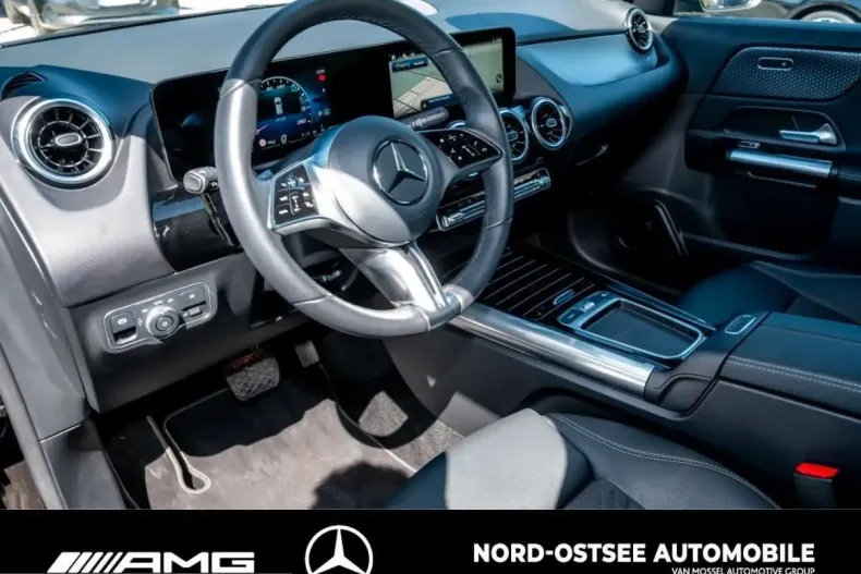 Mercedes-Benz GLA 200 (Clasa GLA) din 2025 cu 14.335 km - oferta MER241058 - foto 7