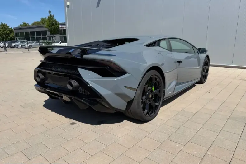 Lamborghini Huracán din 2025 cu 7.350 km - oferta LAM241060 - foto 7